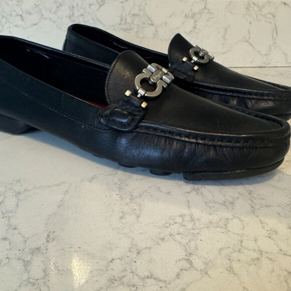 Salvatore Ferragamo Black leather Driving Loafers - Picture 2 of 11